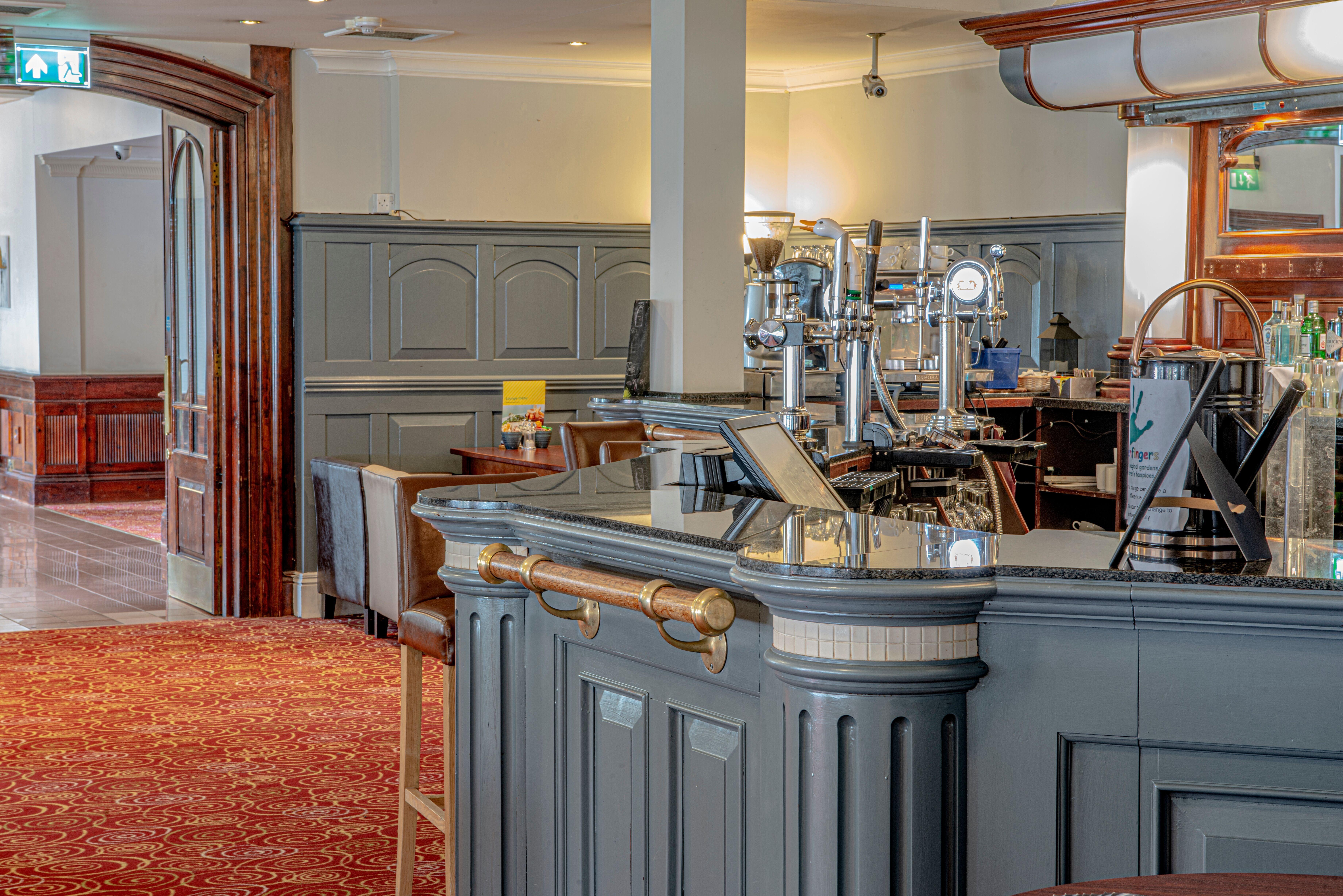 Holiday Inn Ipswich Orwell By Ihg Exterior photo